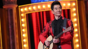 综艺明星借钱现场合集，刘德华二话不说给张卫健支票，霸气又暖心