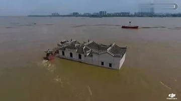 震撼！湖北700年古建筑洪水中屹立不倒