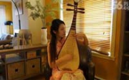 【拍客】古韵美女柔弹琵琶诠释中国风