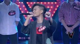 被烟嗓迷倒了 李永唯沧桑献唱《我最亲爱的》