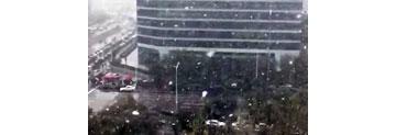 【拍客】实拍北京入冬第二场大雪 雨雪将连下四天