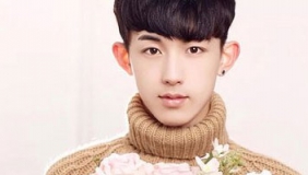 郭俊辰参加军训不担心怕晒黑