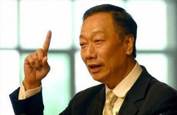 阻止员工抽烟被呛“关你屌事” 郭台铭怒骂“我要修理你”