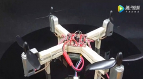 花高价买的无人机牛人纯手工就能做一个，而且飞的稳稳的