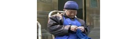 112岁老人能穿针缝衣服洗衣做饭