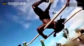 牛人肌肉男街头健身视频，真让人热血沸腾！