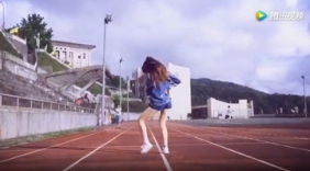 校园操场的美女热舞，加油！你最棒