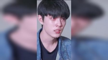 肖战泪流满面的样子，就好像受了天大的委屈