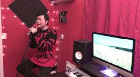 越南磁性男声唱《Soobin Hoang Son》抒情催泪