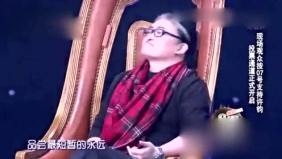 这对男女组合精彩演绎，男声空旷，女生清灵