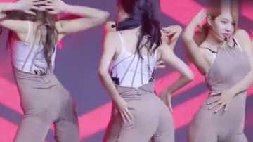 美女团热舞，一脸陶醉，连我都看呆了