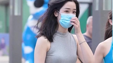 活力性感小清新，各种街拍都时尚，小姐姐笑起来好甜！