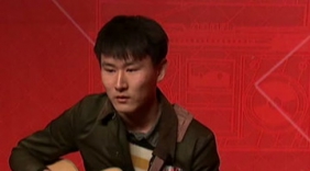 快乐男声海选：弹唱了一首好听的民谣 好像叫《丫头》