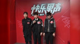 无敌三人组来了个《一人饮酒醉》，同伴都忍不住笑了