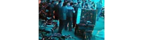 男子盗车 中学生一起出手擒贼