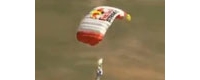 【拍客】实拍牛人3.9万米高空极限跳伞记录