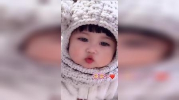 萌娃：这个萌娃1岁5个月啦