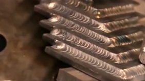 一天600的电焊牛人，现场展示鱼鳞焊绝活