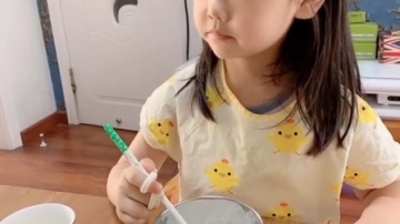搞笑萌娃：笑得我肚子疼，东北话就是魔性