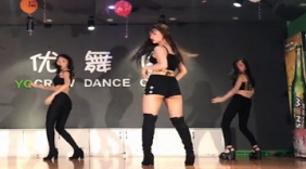 教练班学员展示《Feenin》