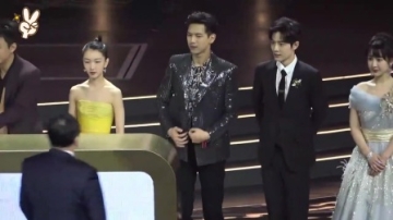 微博之夜：肖战，杨紫、李现同框，肖战李现举动尽显情商