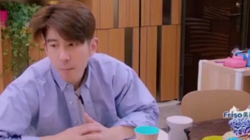 没有求生欲的明星父子，张丹峰和儿子吐槽洪欣，女儿听到连忙告状
