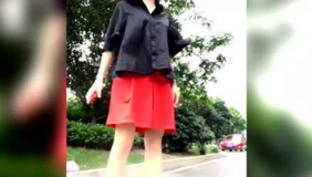 最会恶搞朋友的妹子，太会玩了！