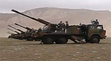 实拍西藏军区实兵实弹演练 现场震撼如大片