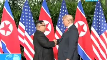 直击特朗普与金正恩在新加坡会面 两人进行历史性握手