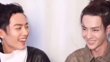 肖战：王一博：只要目之所及，你在，我就安心