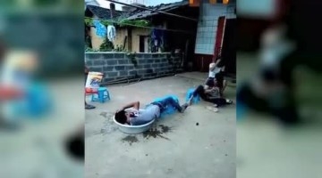 小伙恶搞整人，不料惹得男子发火