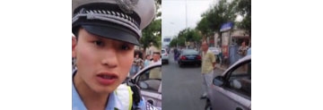 【拍客】母女因停车当街对交警撒泼 到底谁对谁错？