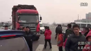 [拍客]河南惨烈车祸现场