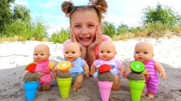 超好玩，萌娃小萝莉怎么给小宝宝做水果冰淇淋？哪个又好看又好吃呢？儿童启蒙手工益智游戏