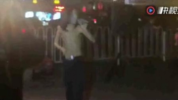 民间高手中国好声音之流浪歌手演唱 水中花 似是故人来