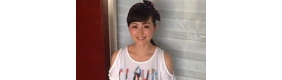 【拍客】戴娇倩为四川雅安祈福