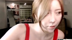 性感美女热舞系韩国美女主播热舞，纸巾自备