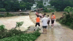 广东江门漂流游客遇山洪 死亡人数升至8人