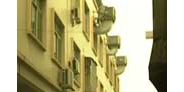 12岁男童目睹父亲讨债时坠楼身亡