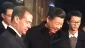 【拍客】习近平乌镇会见梅德韦杰夫 实拍二人夜游乌镇