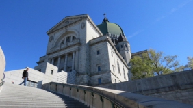 飘洋过海去旅游：加拿大最大城市--蒙特利尔