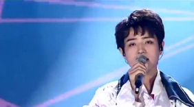 尹毓恪“醉酒”演绎黑豹乐队经典歌曲