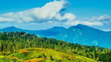 于适 火星电台 莫西子诗 万象大道上船长大药房里有你要的药方 高清音乐伴奏 纯伴奏