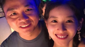 章泽天晒与刘强东合照撒狗粮 满脸笑容恩爱满满