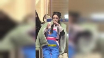 现在的粉丝对明星要求越来越高，看希林娜依高是怎么处理的！