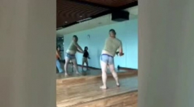 男人跳拉丁舞