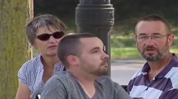 恶搞路人，这路人咋那么愿意呢