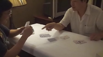拍客 真实拍摄赌王现场神奇要牌，演示出老千 看完后各位赌友们你们不敢去赌博了