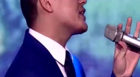 男的唱女声，女的唱男声，这首歌让全场鼓掌