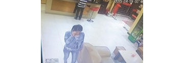 【拍客】男子半夜带干女儿开房 半小时被扶出宾馆身亡
